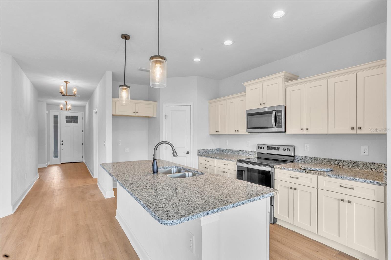 SAVANNAH STATION PH 2B PB 37 PG 95 - Residential