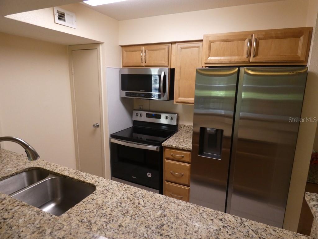 9100 DR MARTIN LUTHER KING JR STREET N 1305