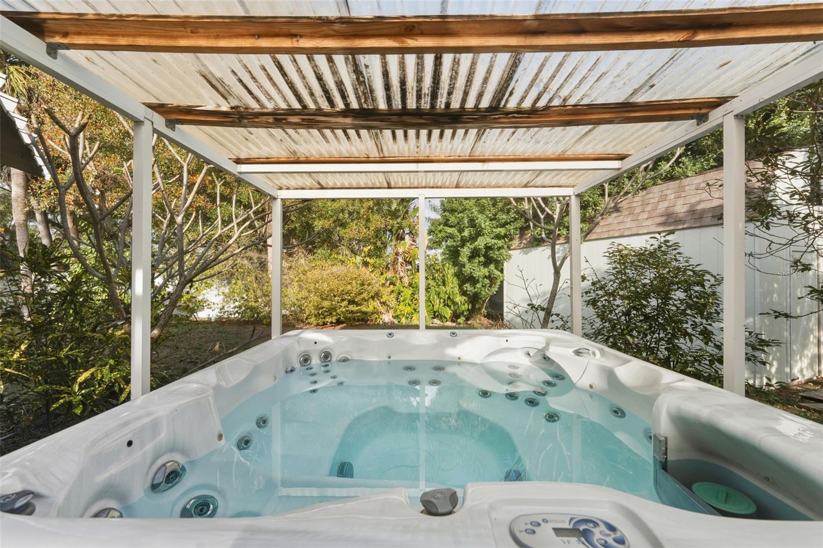 BAY CREST PARK UNIT 01 - Residential