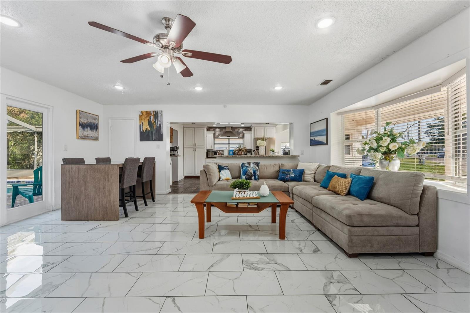 BAY CREST PARK UNIT 01 - Residential