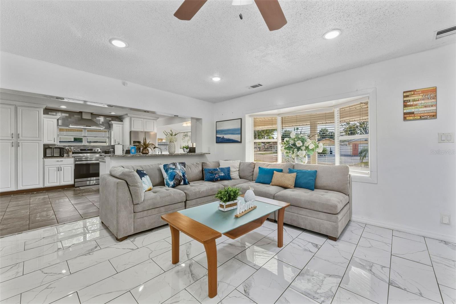 BAY CREST PARK UNIT 01 - Residential