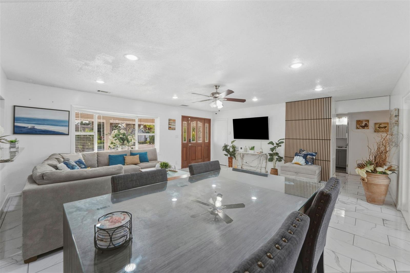 BAY CREST PARK UNIT 01 - Residential