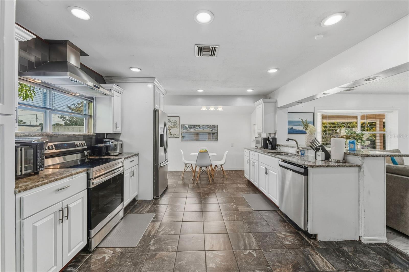 BAY CREST PARK UNIT 01 - Residential