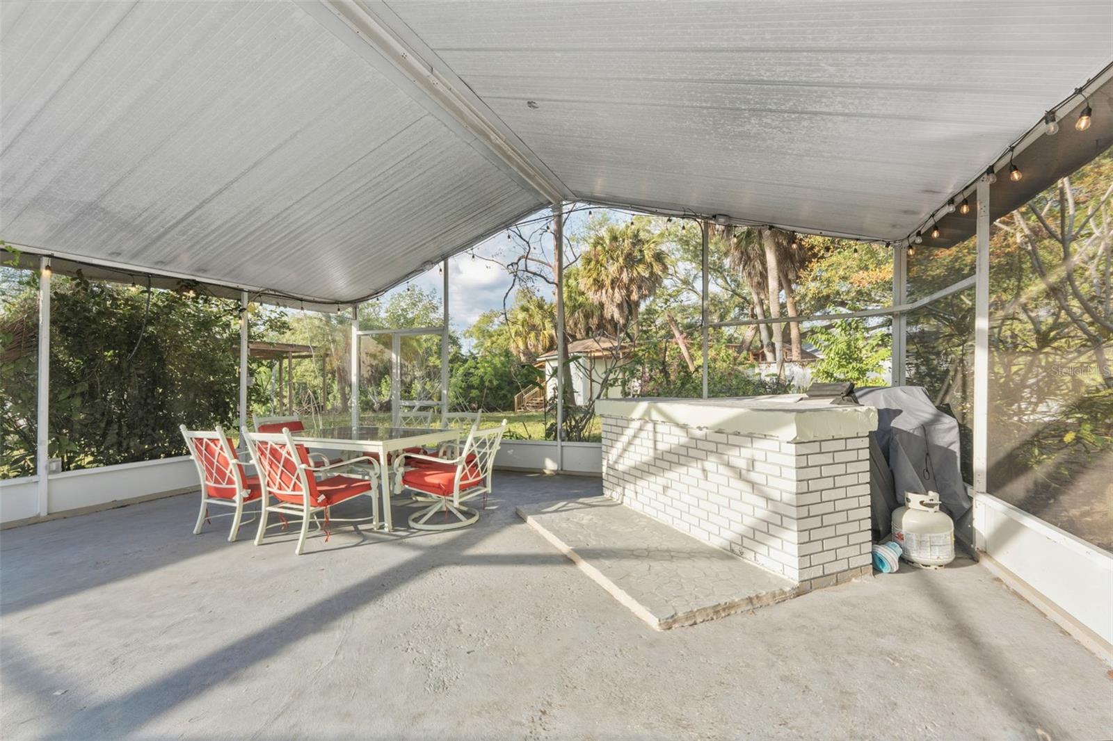 BAY CREST PARK UNIT 01 - Residential