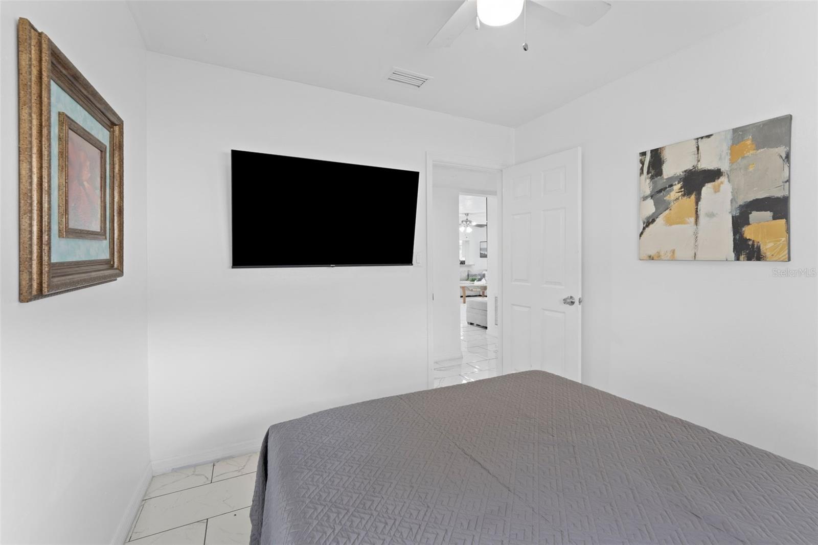 BAY CREST PARK UNIT 01 - Residential