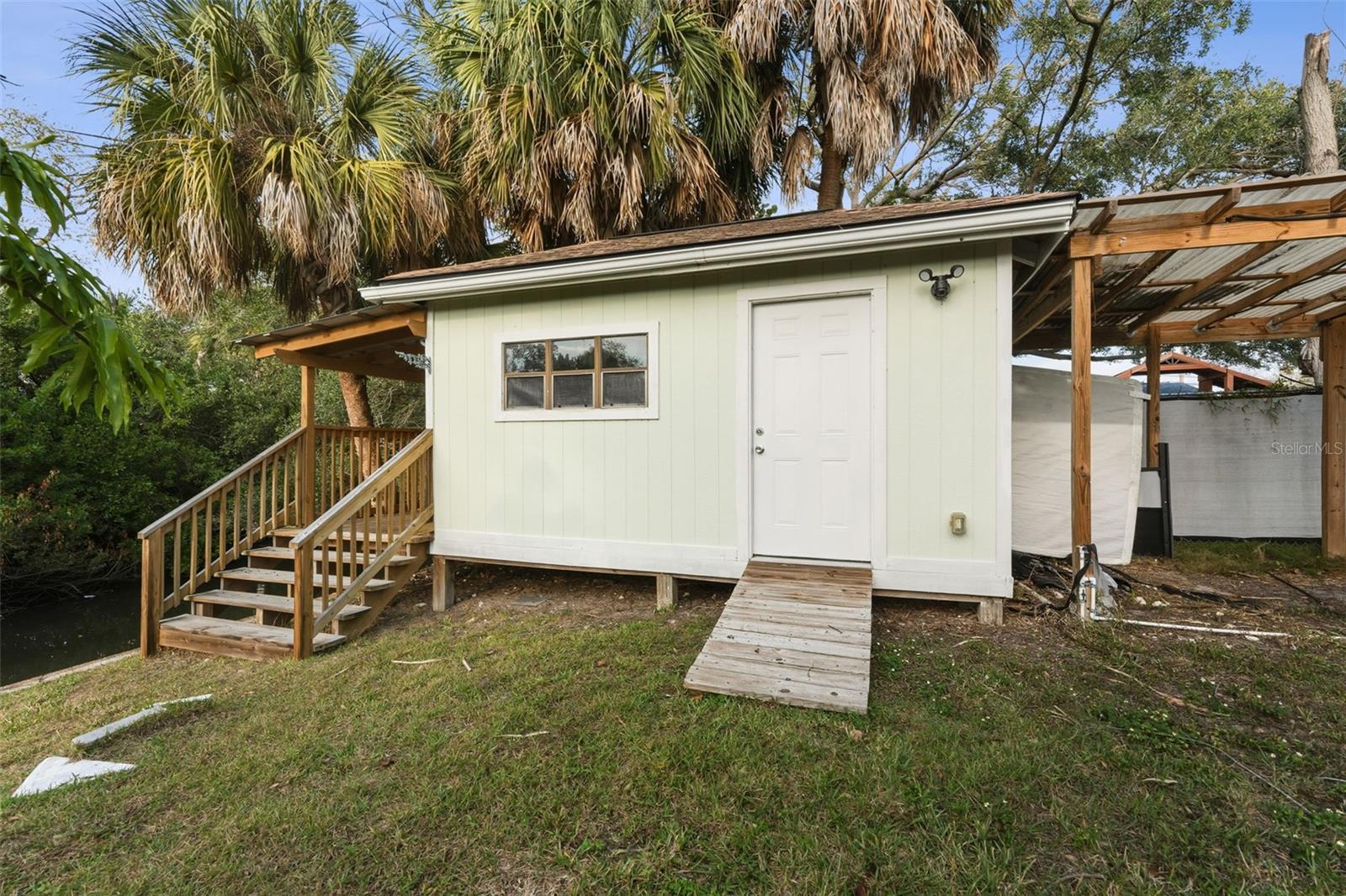 BAY CREST PARK UNIT 01 - Residential