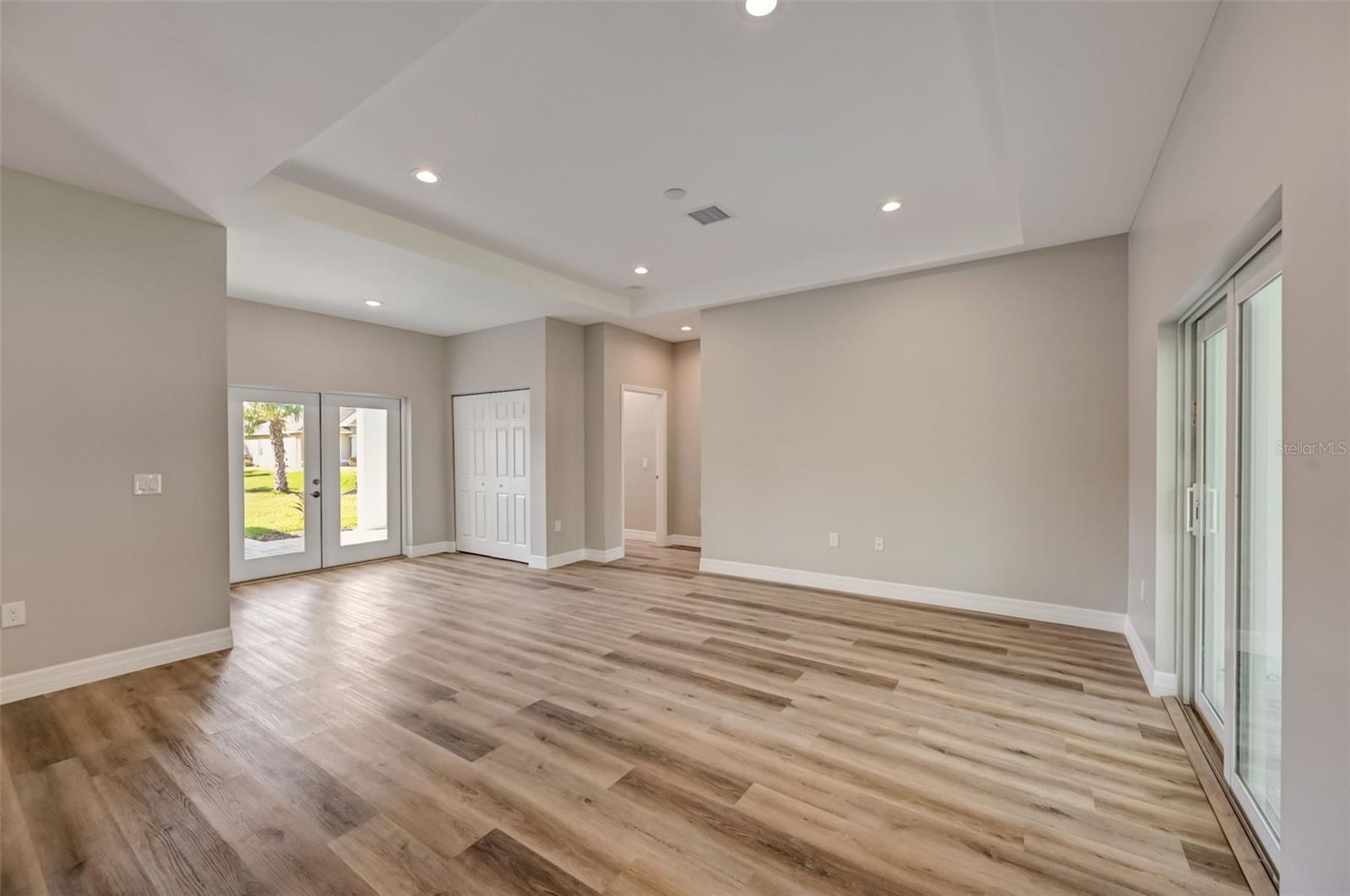 PORT CHARLOTTE SUB 51 - Residential Lease