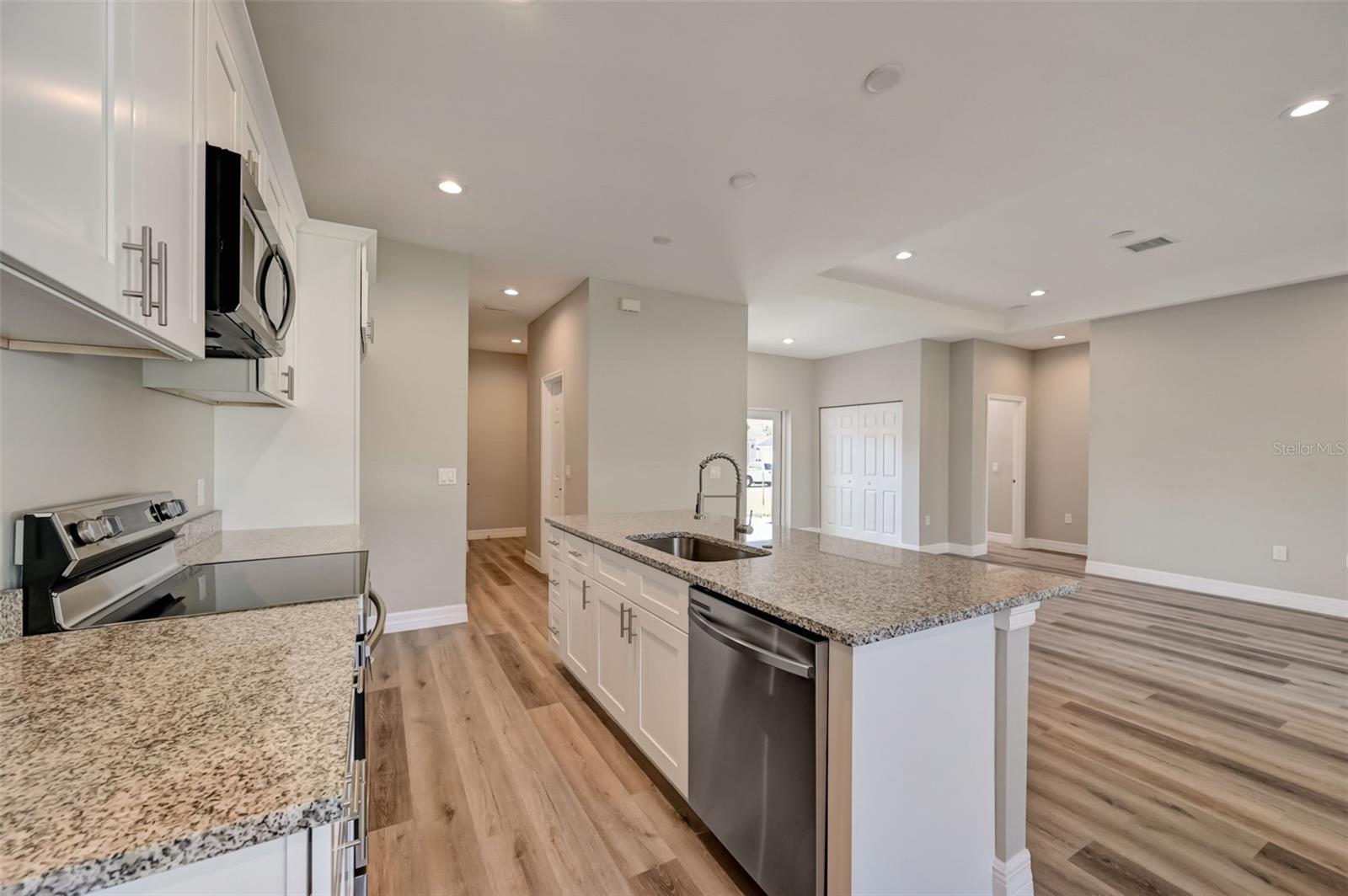 PORT CHARLOTTE SUB 51 - Residential Lease