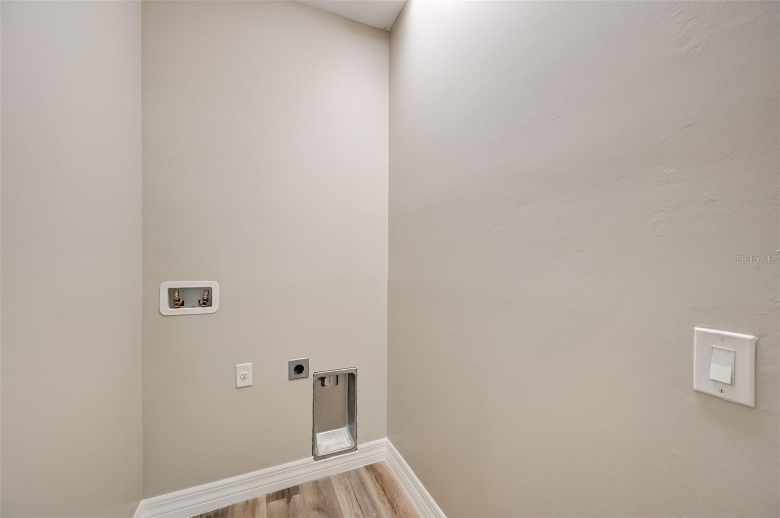 PORT CHARLOTTE SUB 51 - Residential Lease