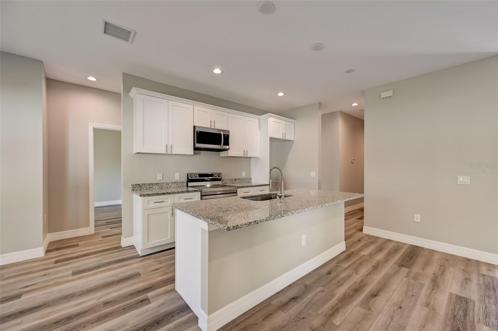 PORT CHARLOTTE SUB 51 - Residential Lease