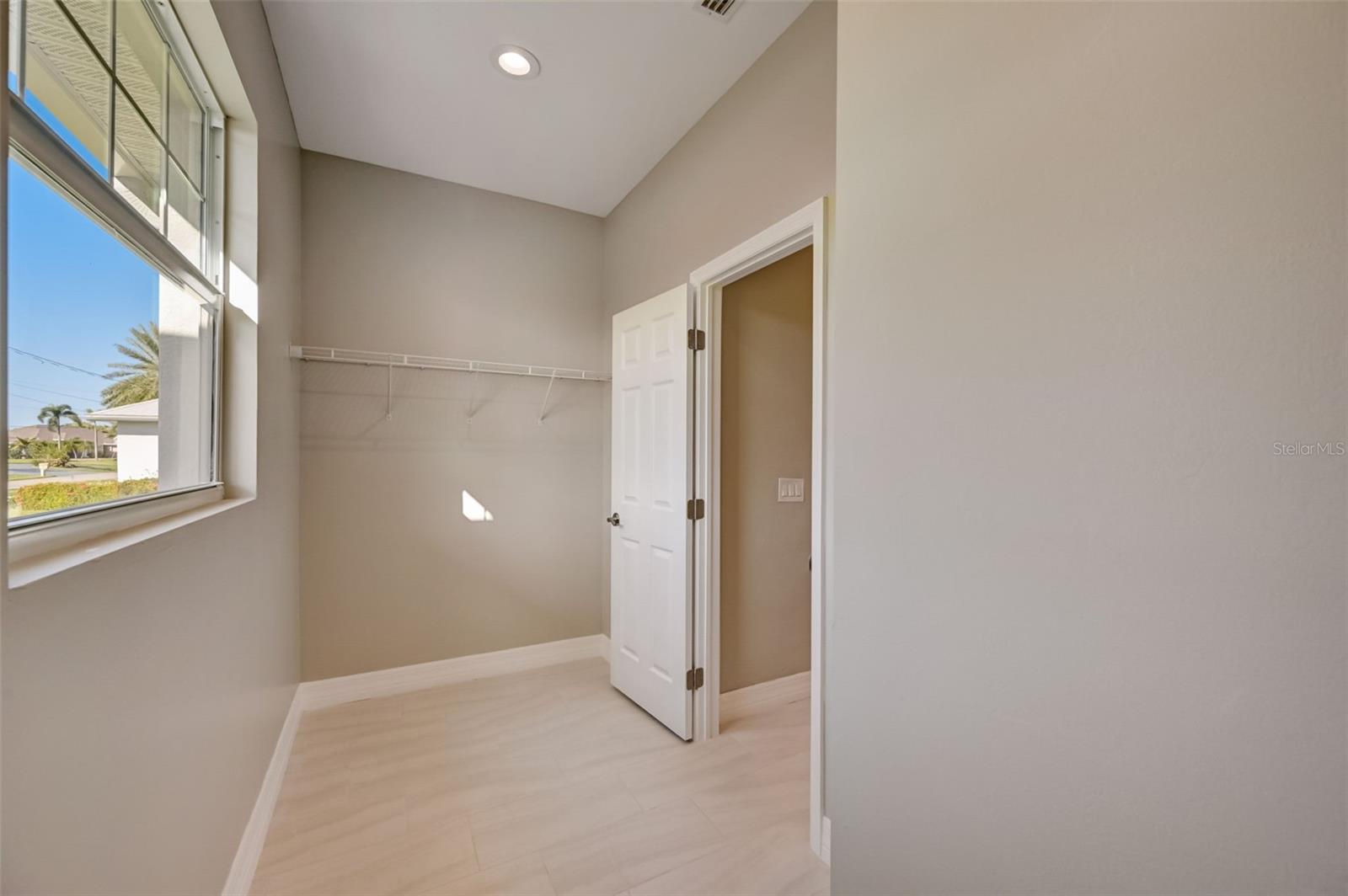 PORT CHARLOTTE SUB 51 - Residential Lease