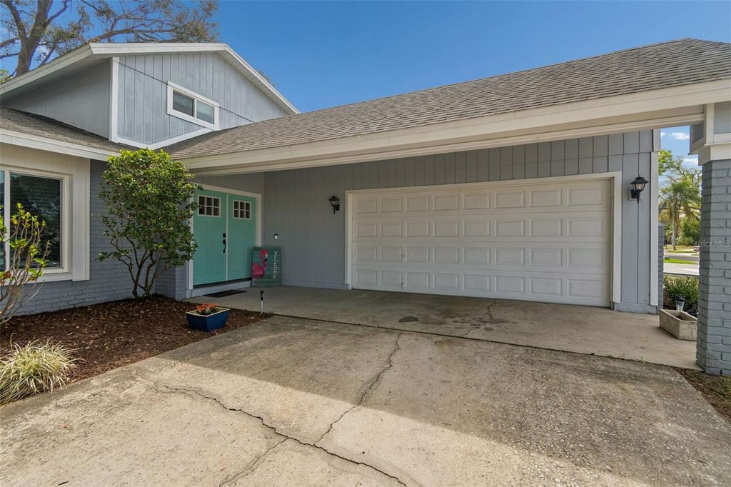 Photo of 6815 Mitchell Circle, Tampa, FL 33634 (MLS # TB8487339)