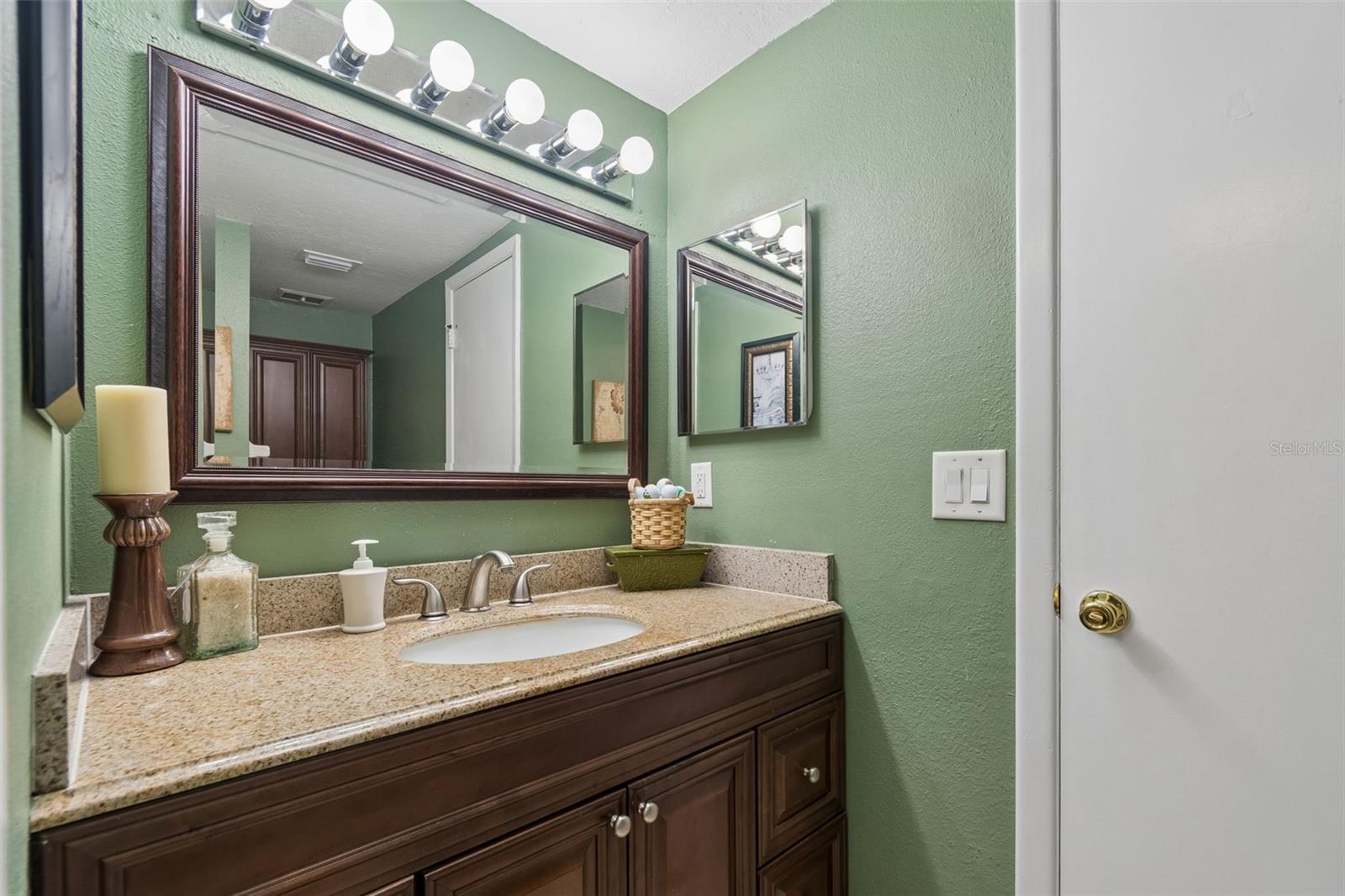 TOWNN COUNTRY PARK SEC 9 UN 08 - Residential