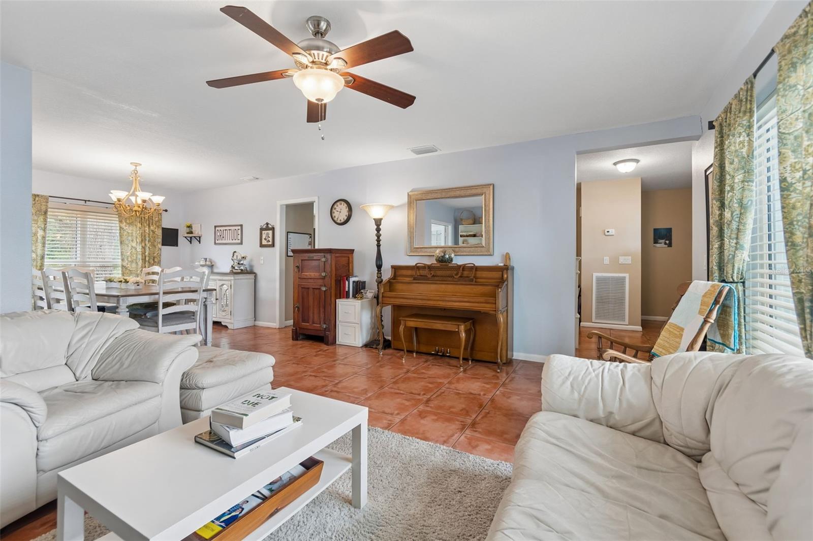 TOWNN COUNTRY PARK SEC 9 UN 08 - Residential