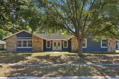 Photo of 805 Leopard Trail, Winter Springs, FL 32708 (MLS # O6405925)