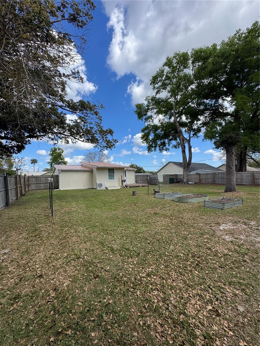 DELTONA LAKES UNIT 42 - Residential