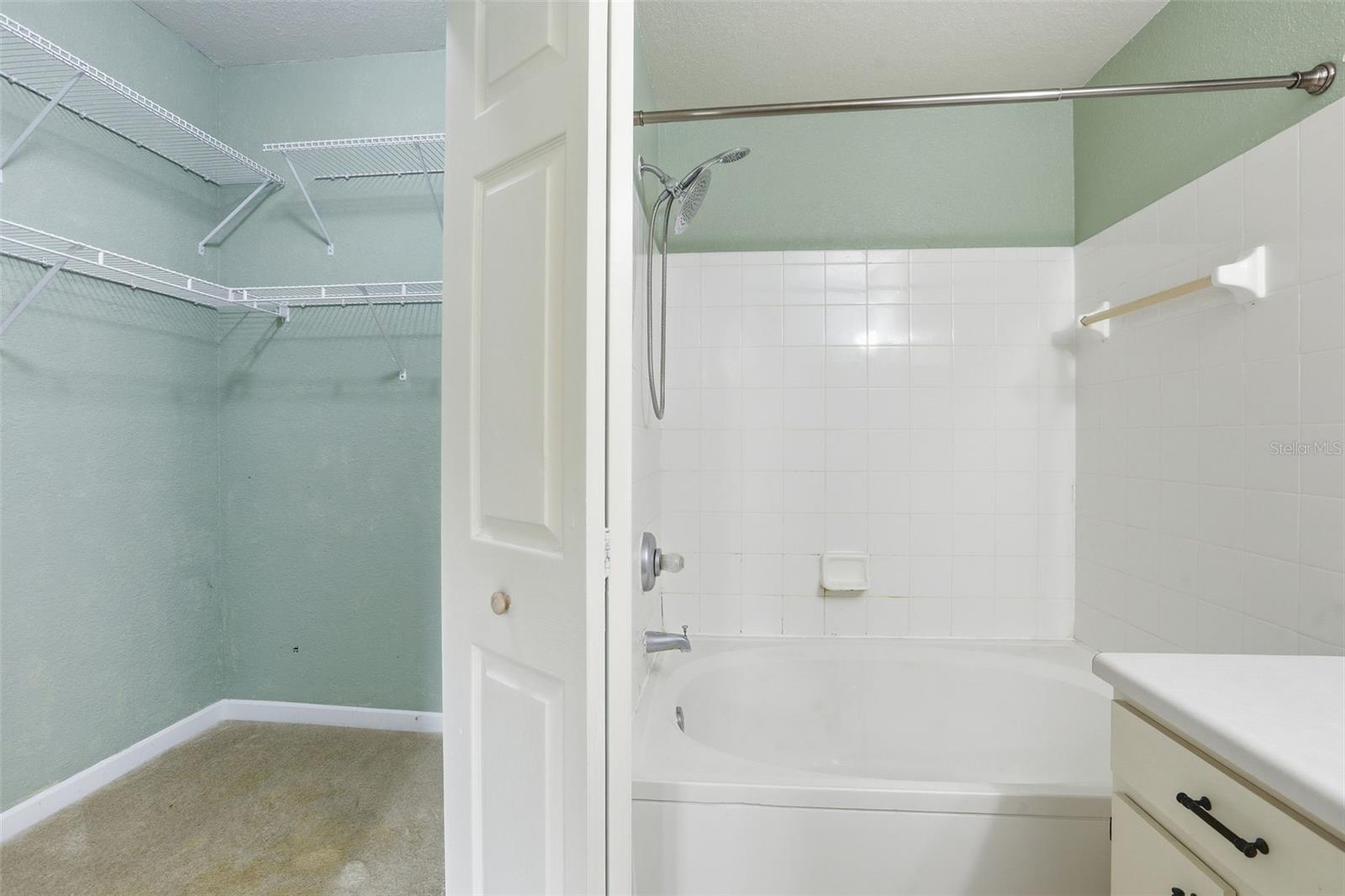 PLANTATION PARK PRIVATE RESIDENCE - Residential