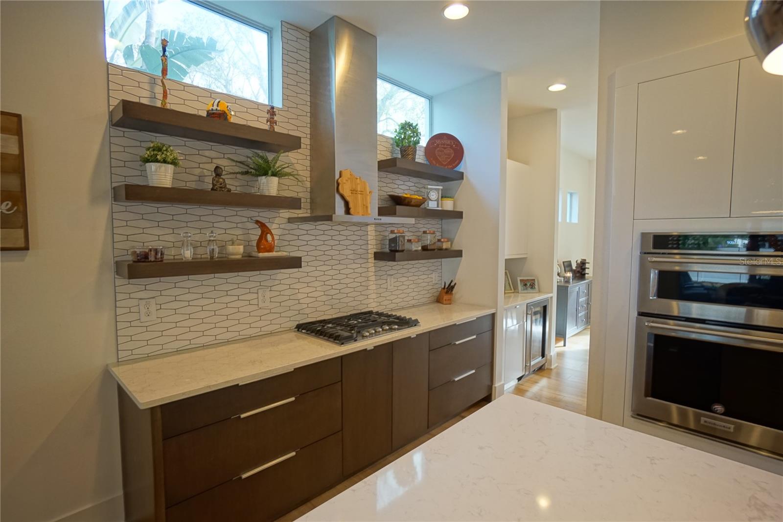 BEACH PARK ANNEX - Residential Lease