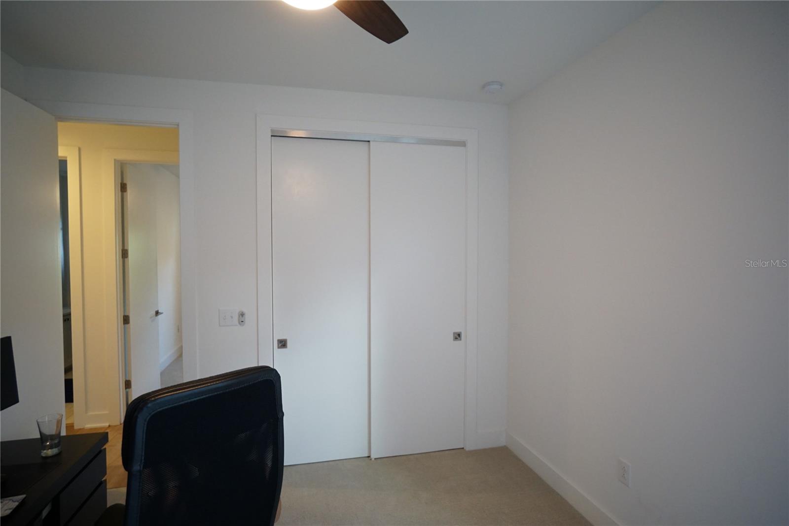 BEACH PARK ANNEX - Residential Lease