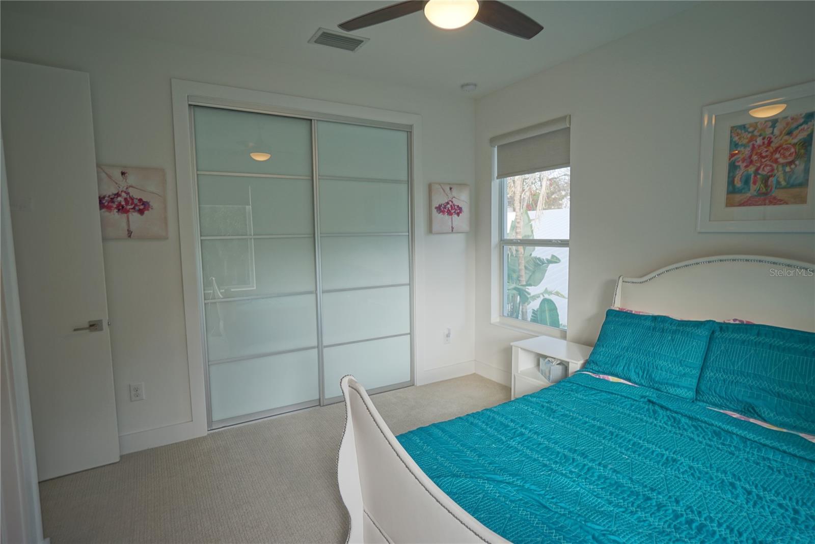 BEACH PARK ANNEX - Residential Lease