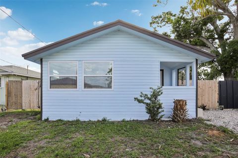 Photo of 1712 3rd Avenue W, Palmetto, FL 34221 (MLS # A4689556)