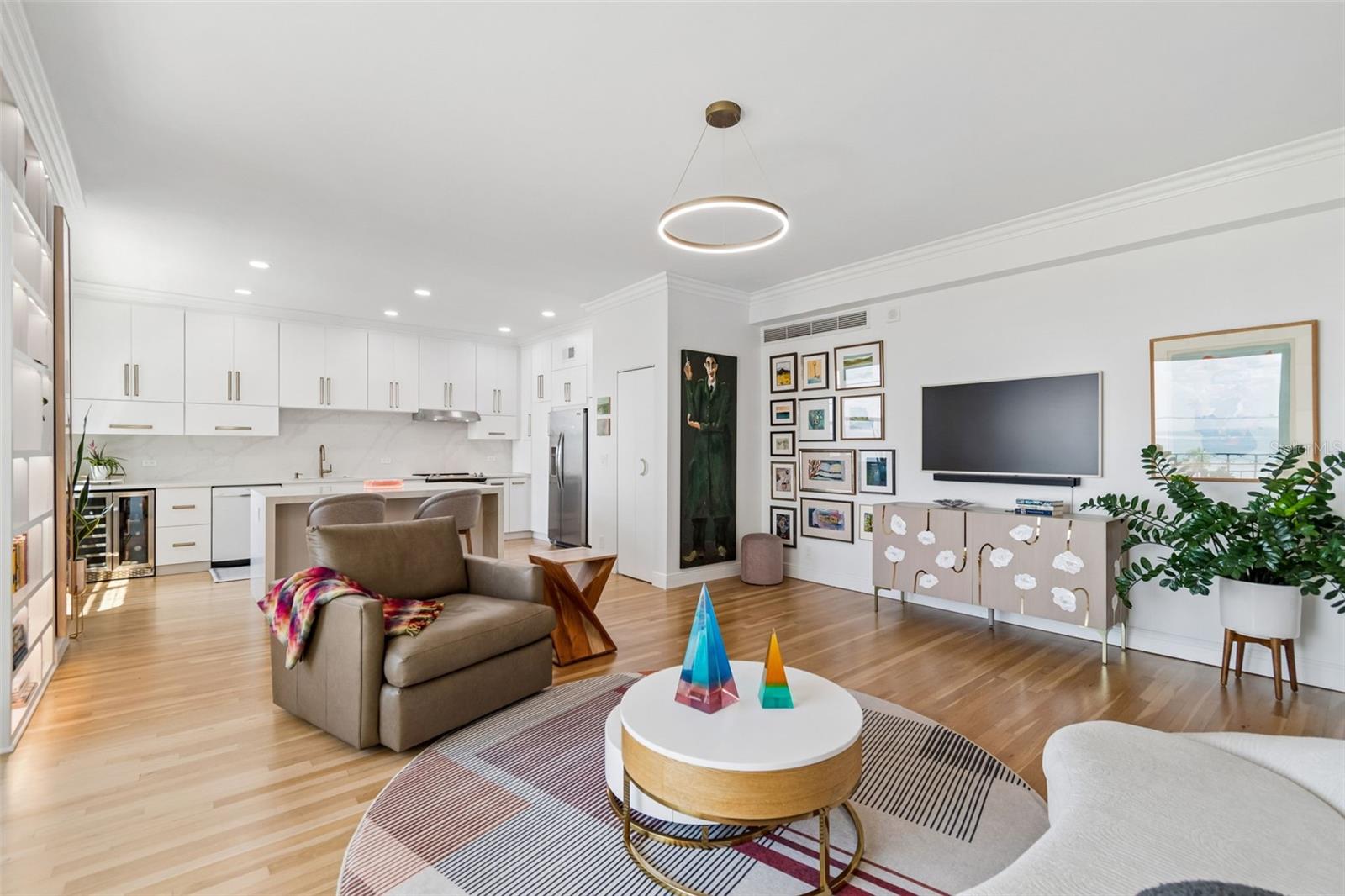 2109 BAYSHORE BOULEVARD 504