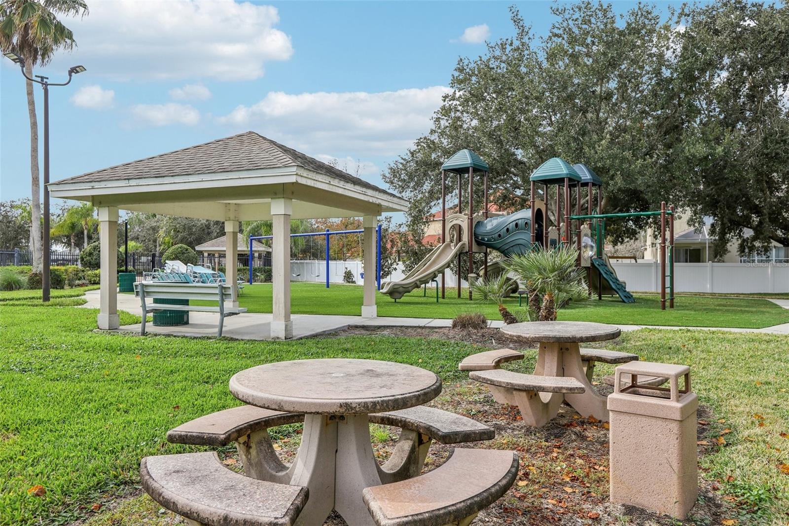 SOUTH FORK - Residential