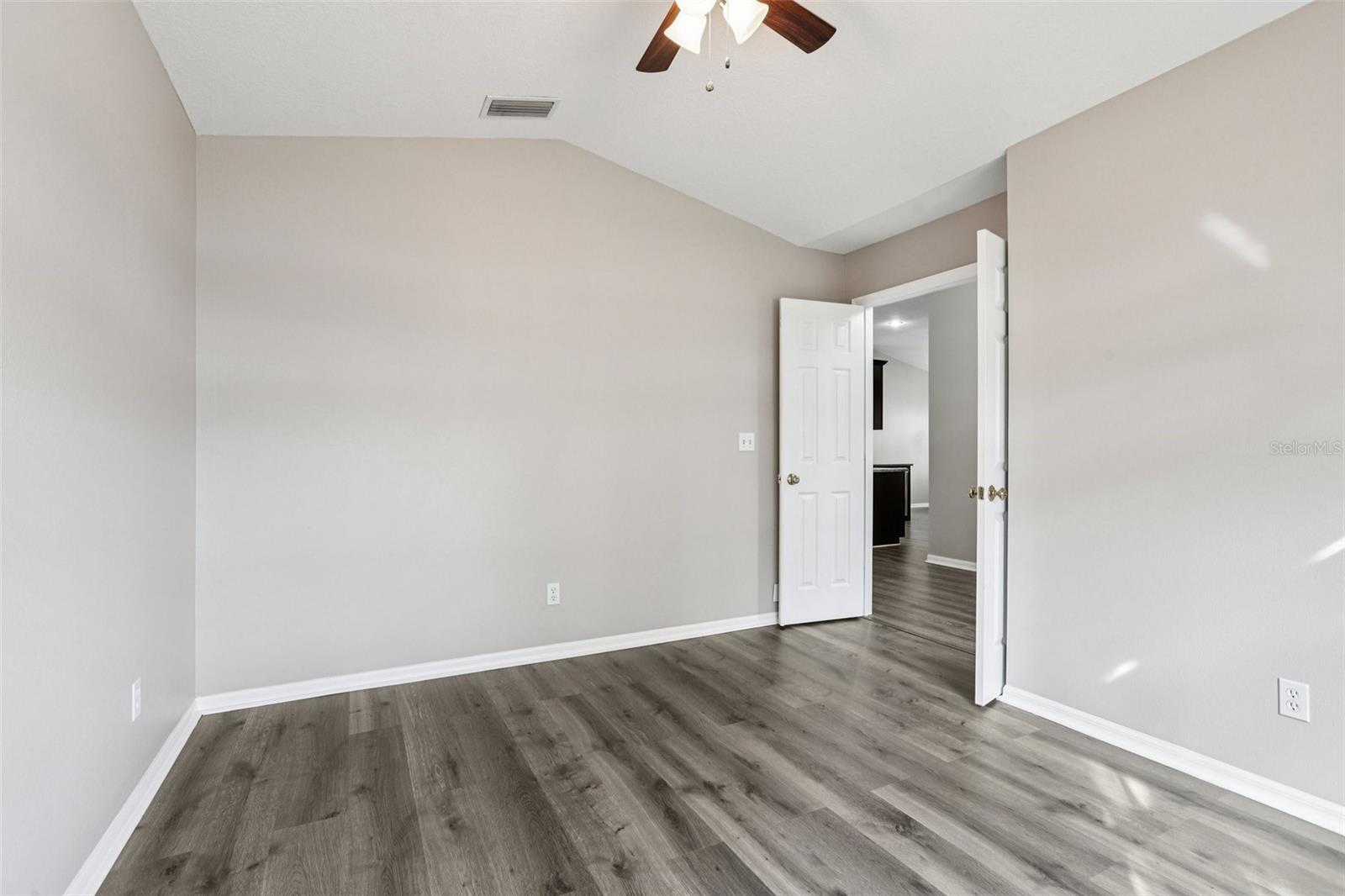 SOUTH FORK - Residential