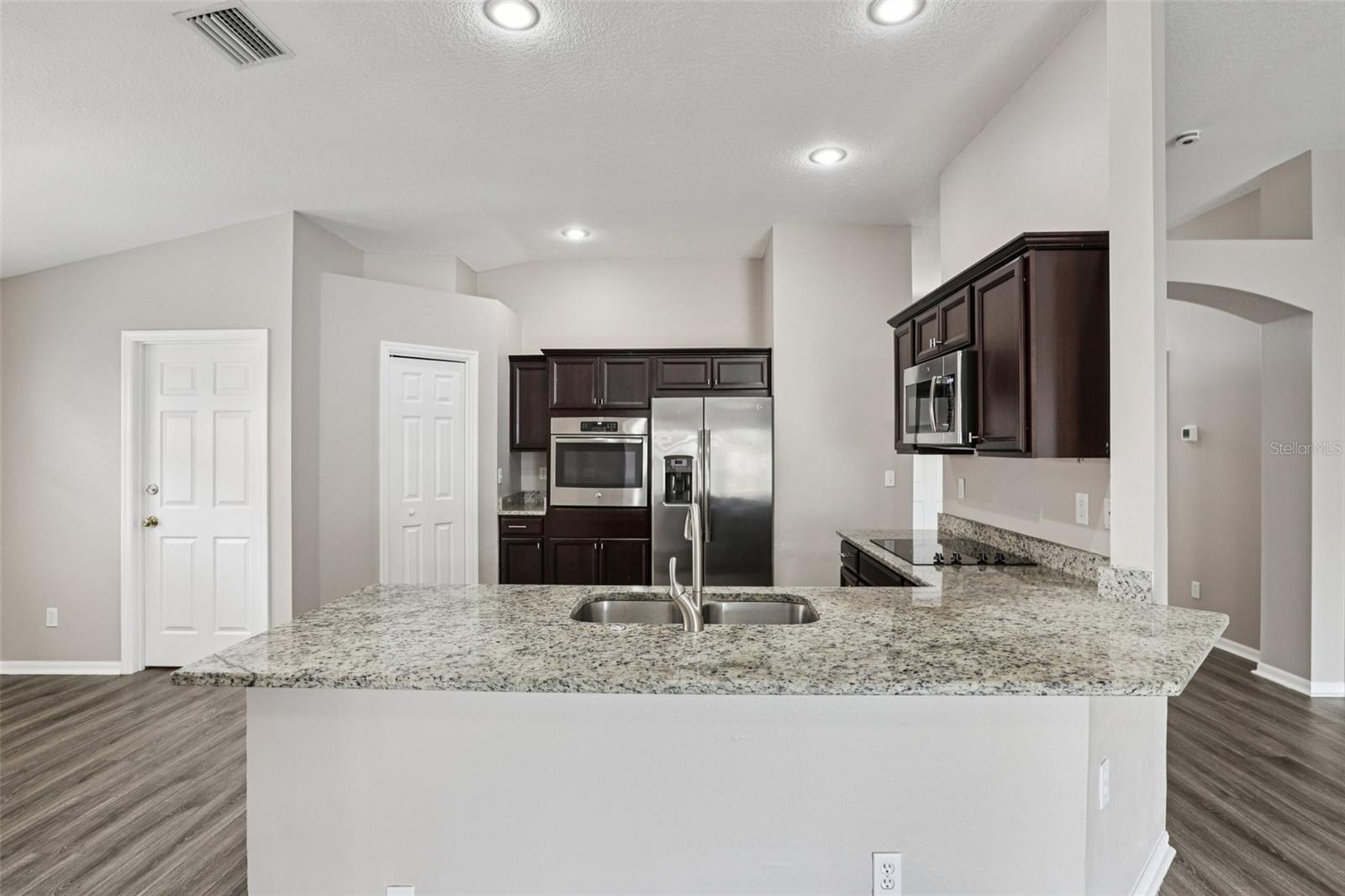 SOUTH FORK - Residential