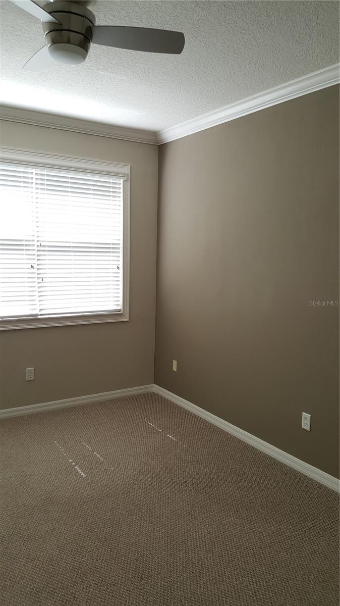 STONECREEK TOWNHOMES - Residential Lease