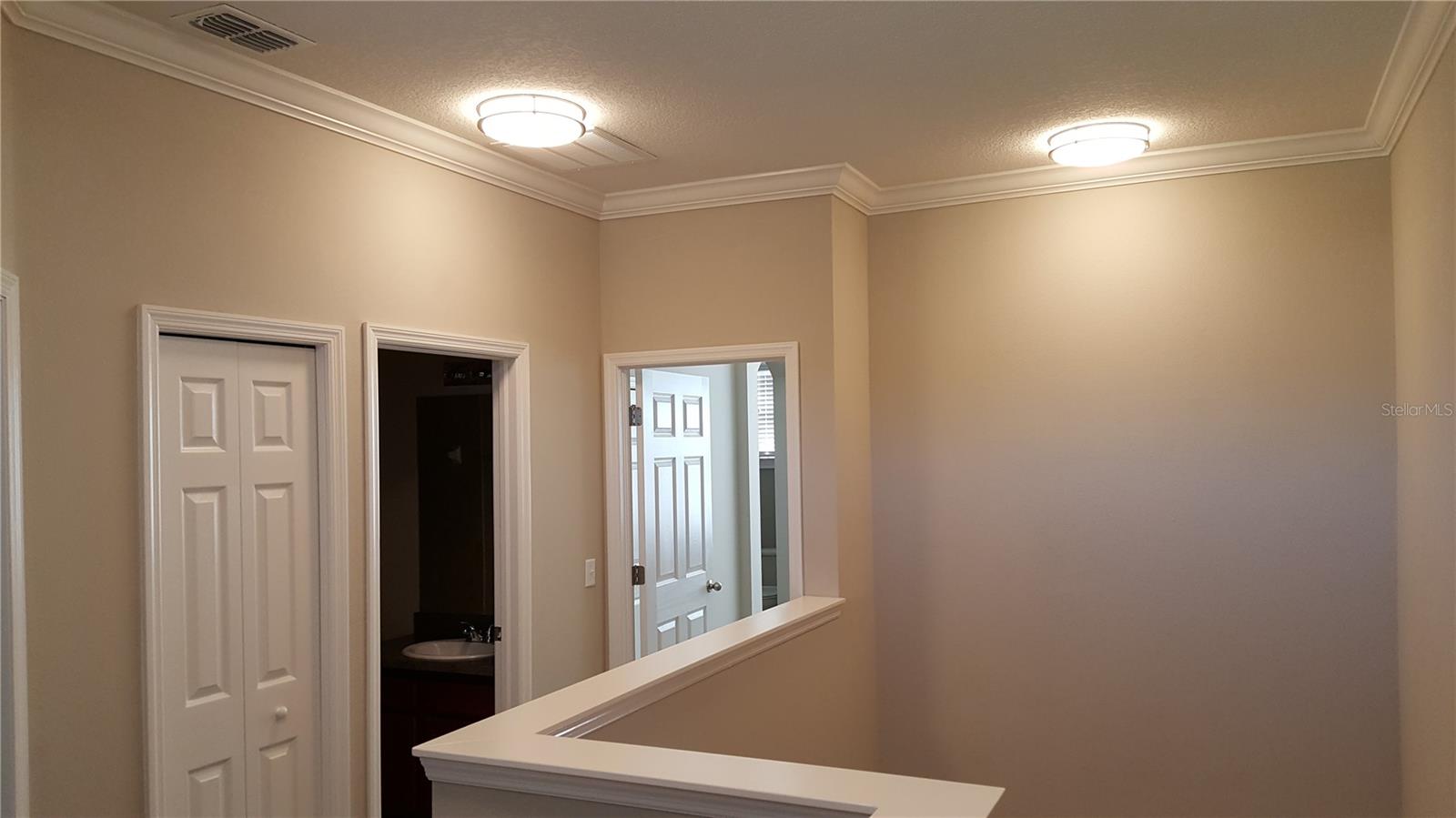 STONECREEK TOWNHOMES - Residential Lease