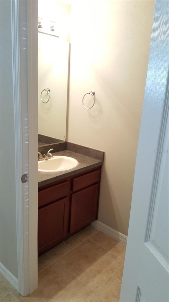 STONECREEK TOWNHOMES - Residential Lease