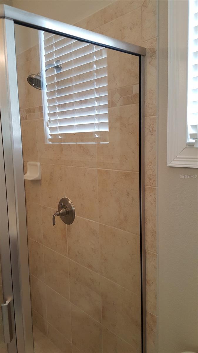 STONECREEK TOWNHOMES - Residential Lease