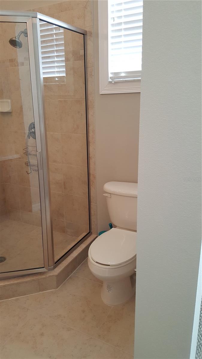 STONECREEK TOWNHOMES - Residential Lease