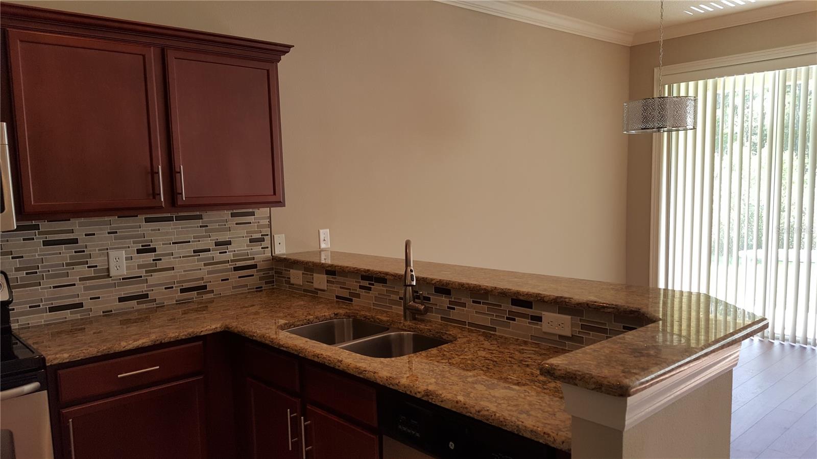 STONECREEK TOWNHOMES - Residential Lease