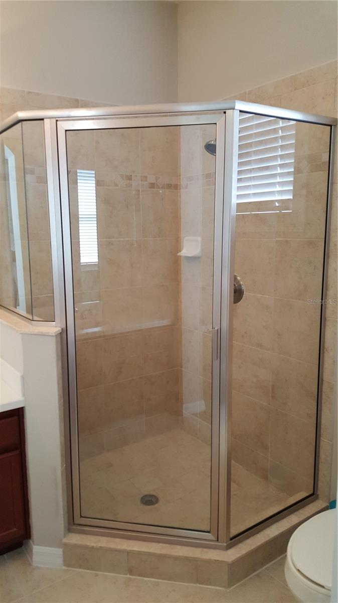 STONECREEK TOWNHOMES - Residential Lease