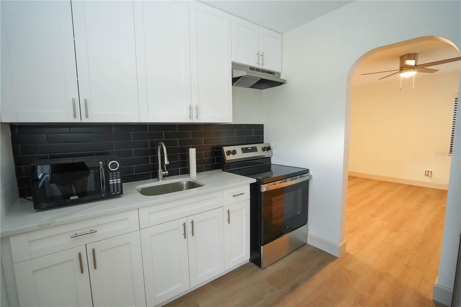 SPRING HILL REV - Residential Lease