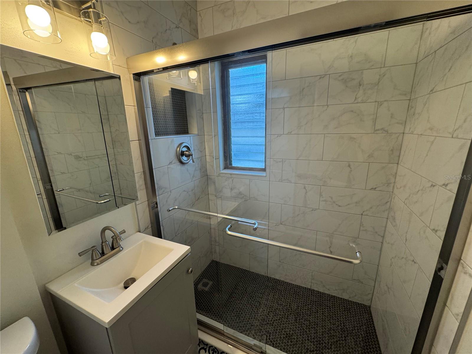 SPRING HILL REV - Residential Lease