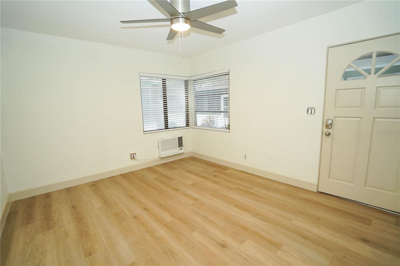 SPRING HILL REV - Residential Lease