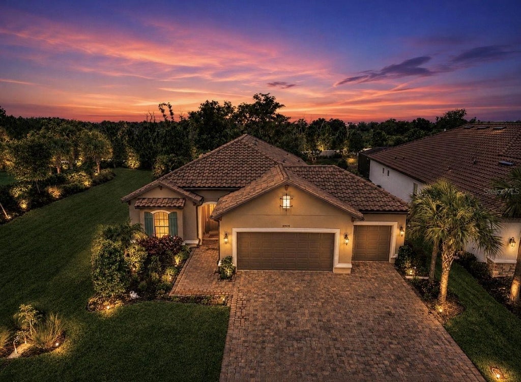 Photo of 10505 Wicker Park Place, Palmetto, FL 34221 (MLS # A4701059)