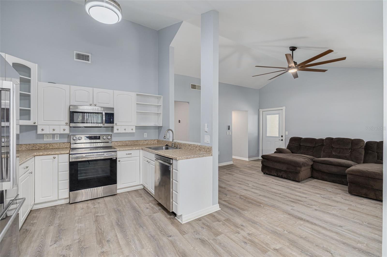 2770 STEEPLE COURT
