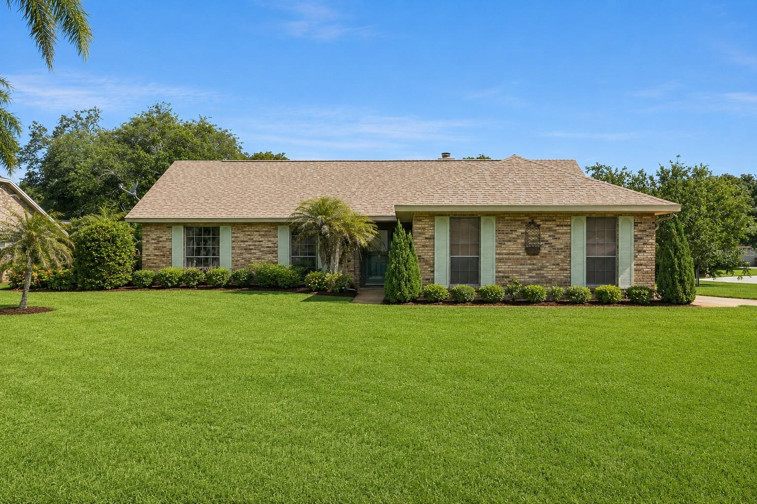 4 BASS LAKE DRIVE