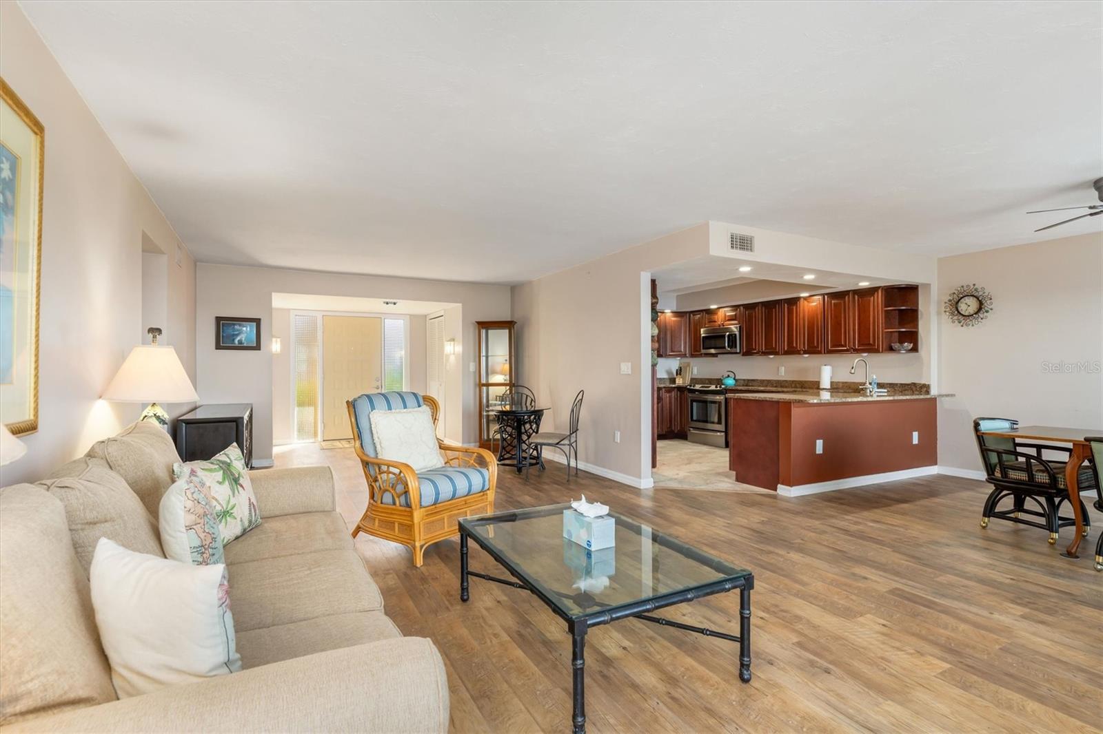 COLONY POINT - Residential