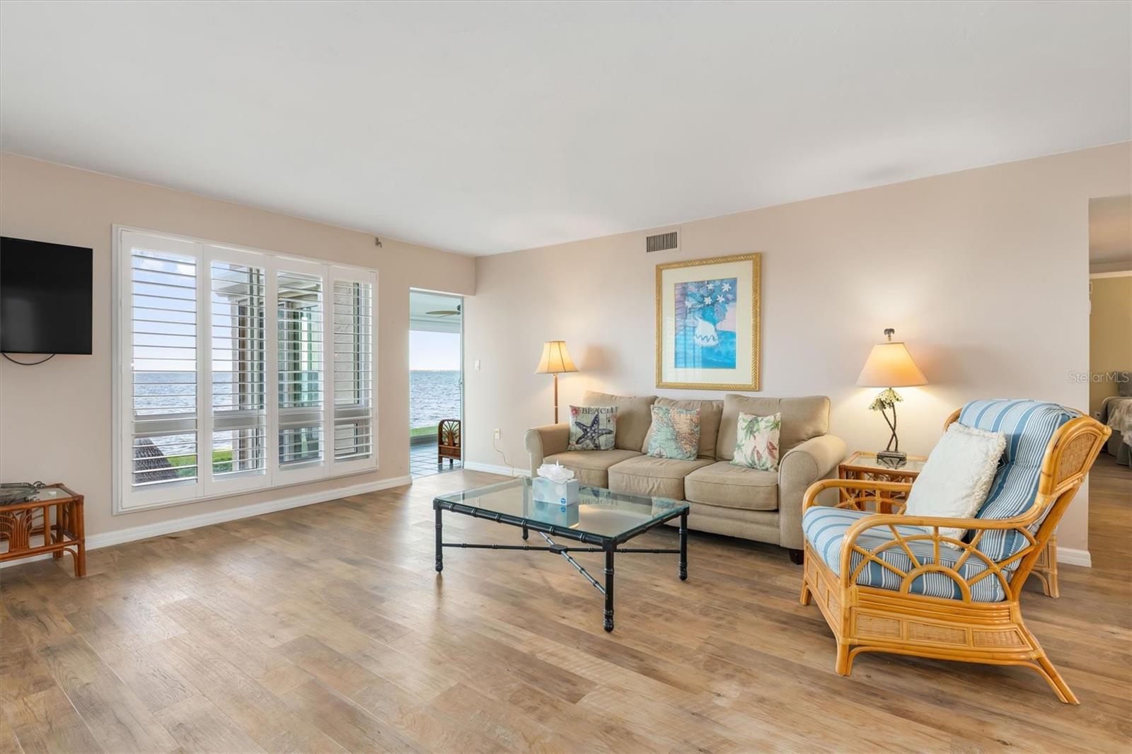 COLONY POINT - Residential