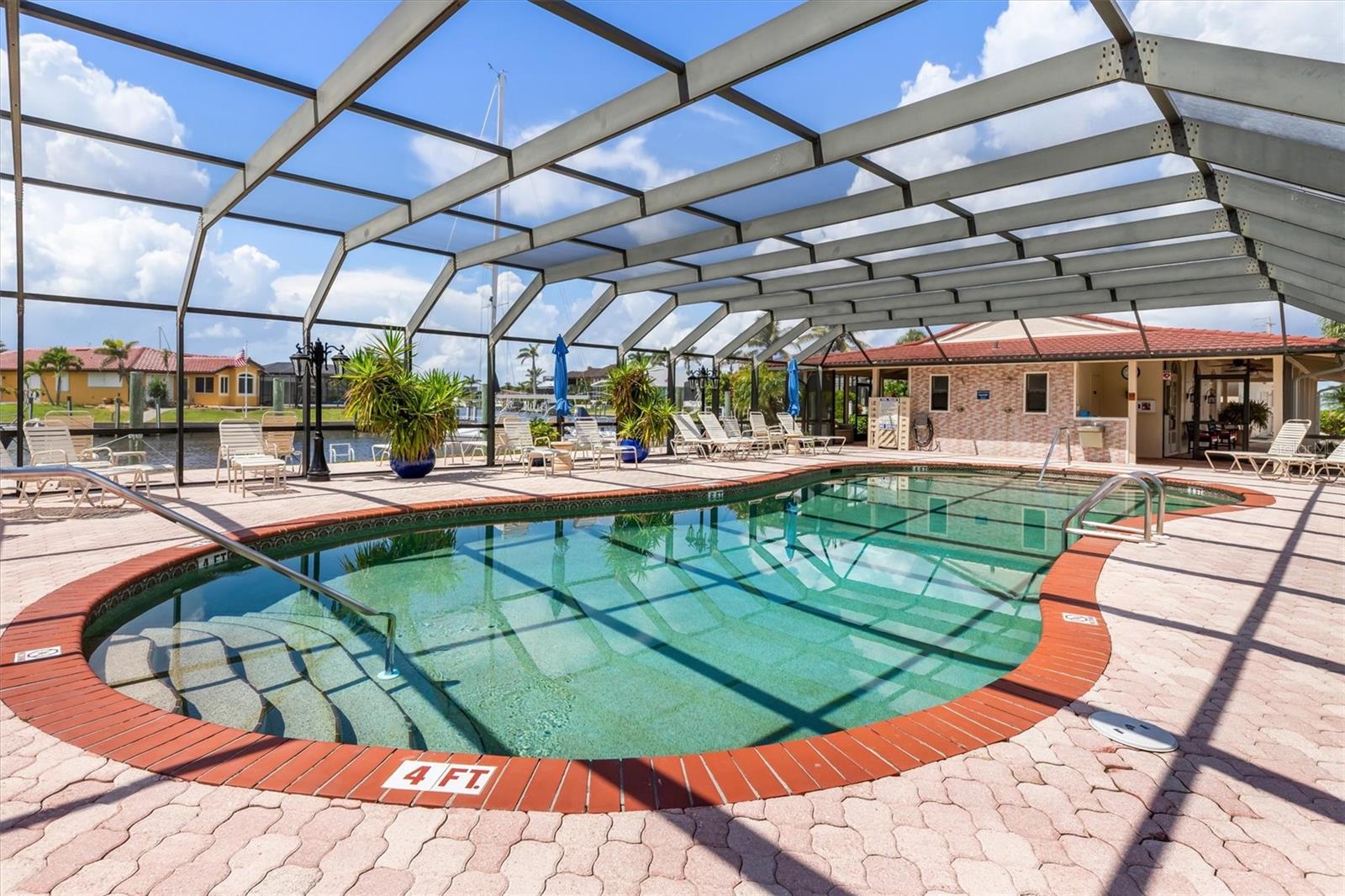 COLONY POINT - Residential