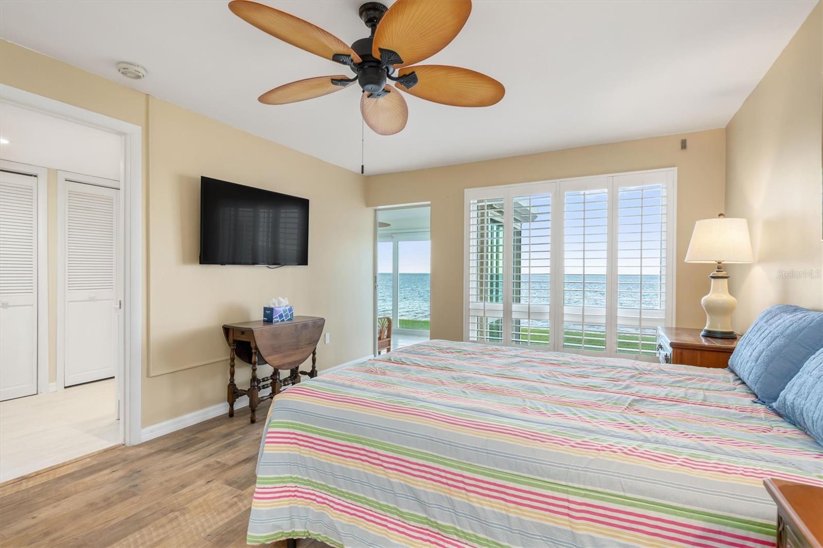 COLONY POINT - Residential