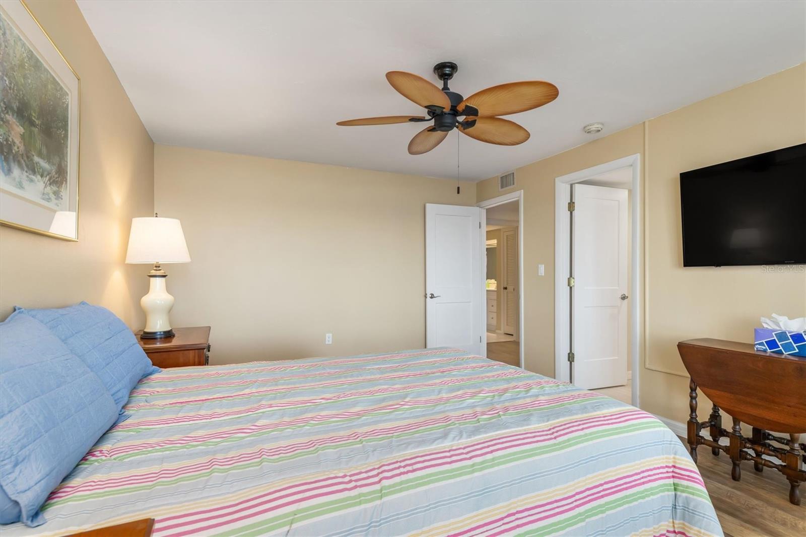 COLONY POINT - Residential