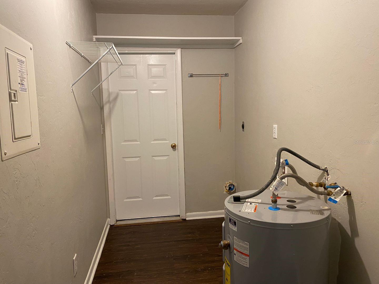 SERENOLA MANOR UNIT 3 NAPIER - Residential Lease