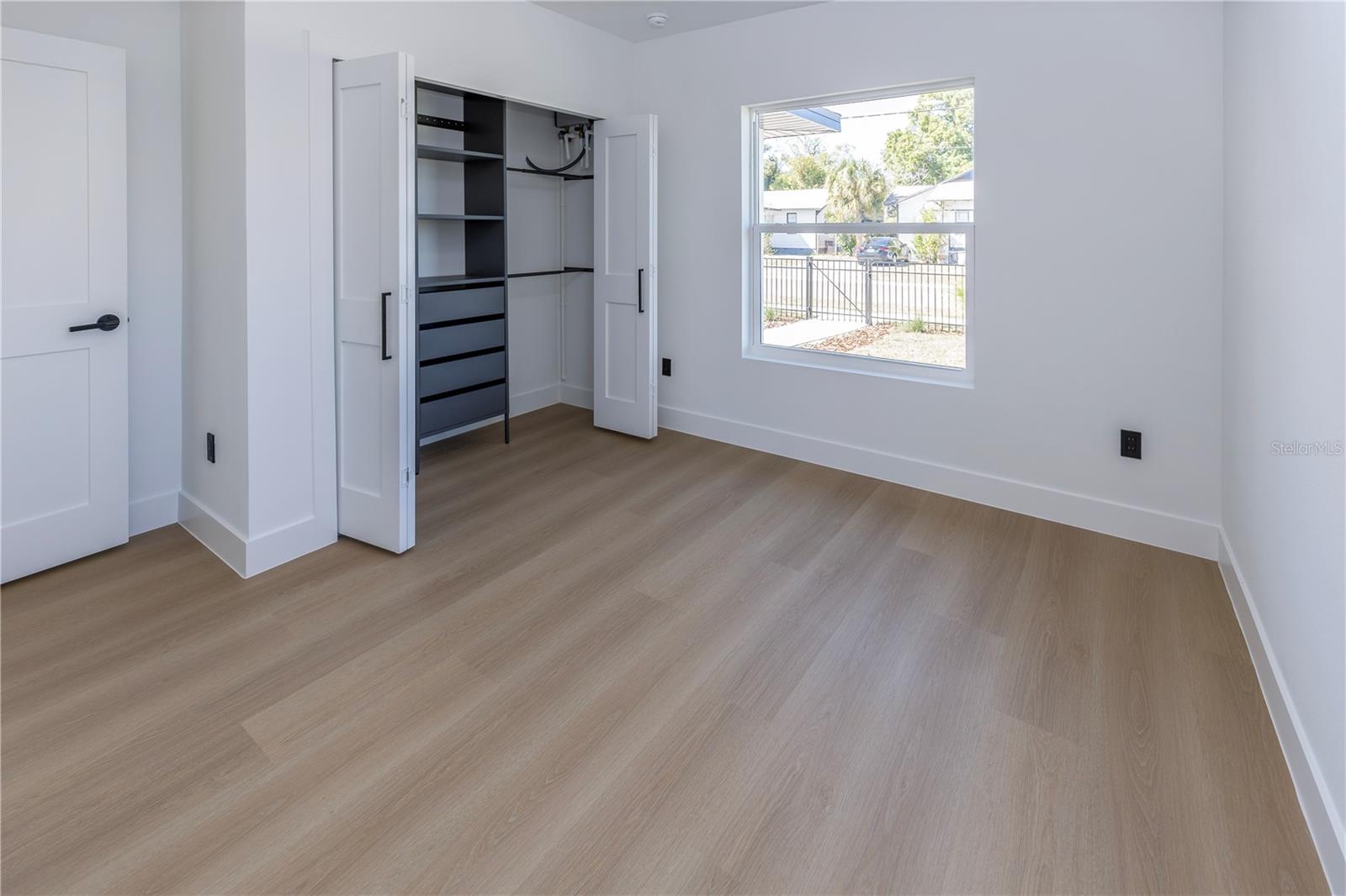 1834/1836 19TH STREET S