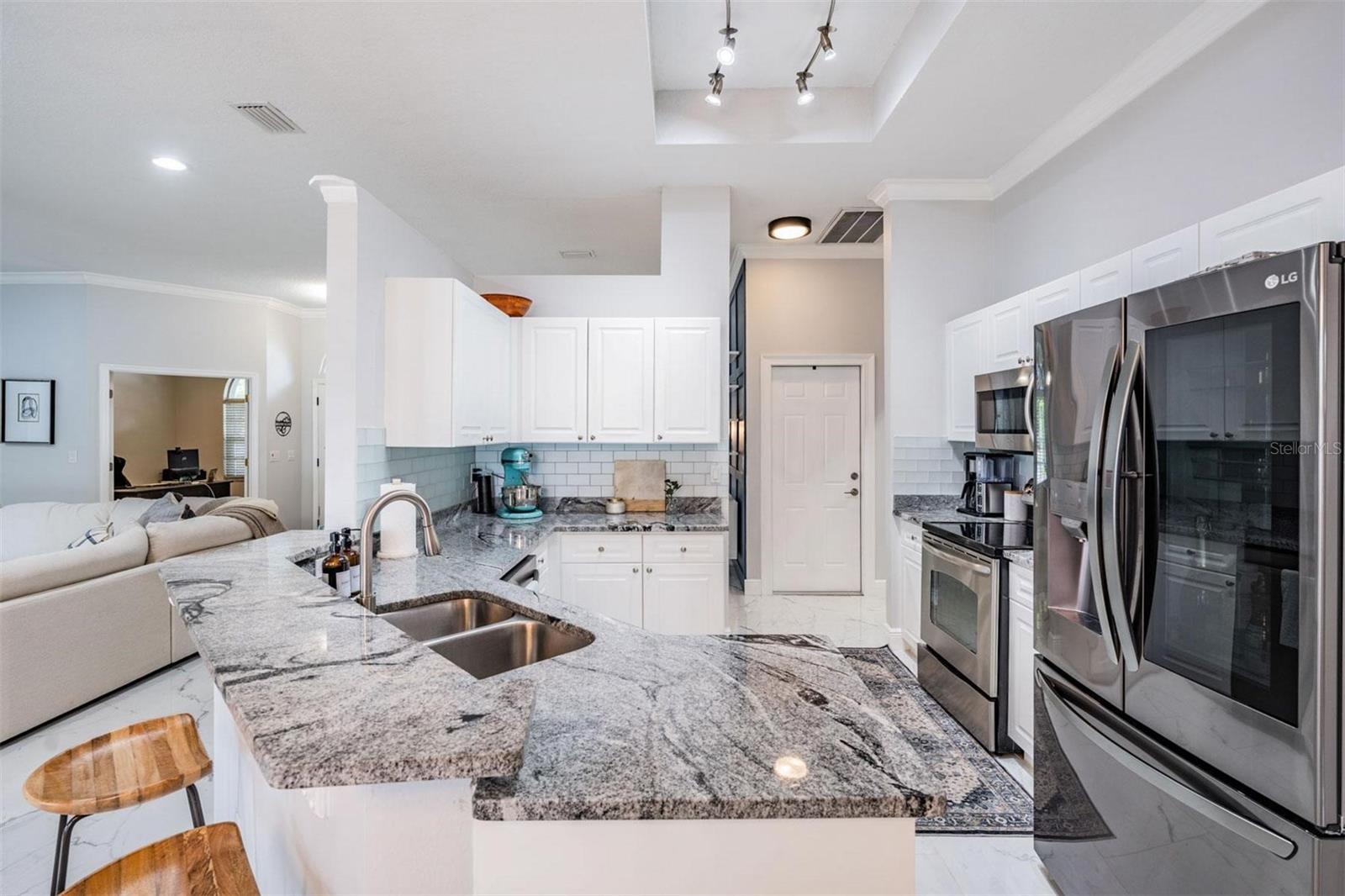 MEADOW POINTE PRCL 03 - Residential Lease